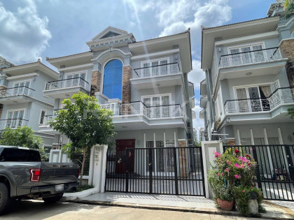 Twin Villa for Rent at Borey Vimean Phnom Penh Villa in Phnom Penh Capital