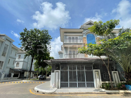 Twin Villa for Rent at Borey Vimean Phnom Penh Villa in Phnom Penh Capital