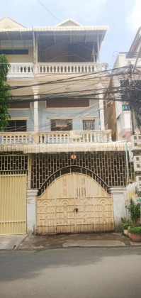 Shop House for Rent at Khan Tuol Kork Flat in Phnom Penh Capital