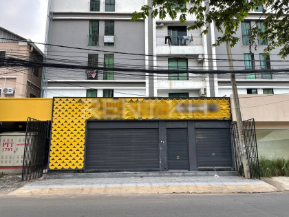 Shop for Rent at Sangkat Beong Kak Ti Pir, Khan Toul Kork Flat in Phnom Penh Capital