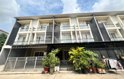 Link Hose for Rent at Borey Hight Land, Khan Sen Sok Villa in Phnom Penh Capital