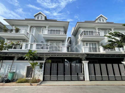 Twin Villa for Rent at Borey Phnom Penh Thmey Elites Park 2, Aeon Mall Area Villa in Phnom Penh Capital