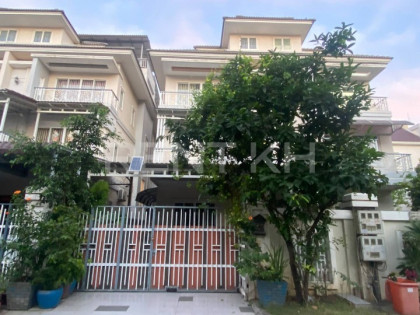 Twin Villa for Rent at Borey Phnom Penh Thmey Villa in Phnom Penh Capital