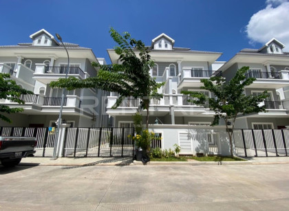 Twin Villa for Rent at Borey Phnom Penh Thmey Elites Park 2 Villa in Phnom Penh Capital