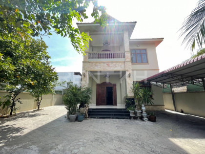 Villa for Rent at Sangkat Phnom Penh Thmey Villa in Phnom Penh Capital