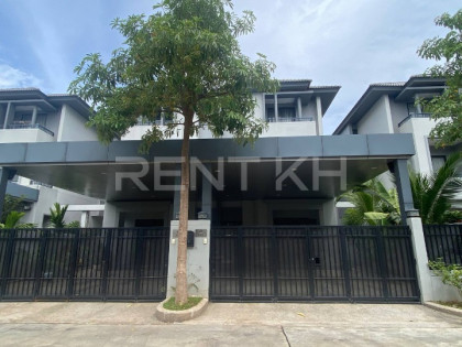 2 Twin Villa for Rent at Borey Chip Mong Land, Park Land 50M Villa in Phnom Penh Capital