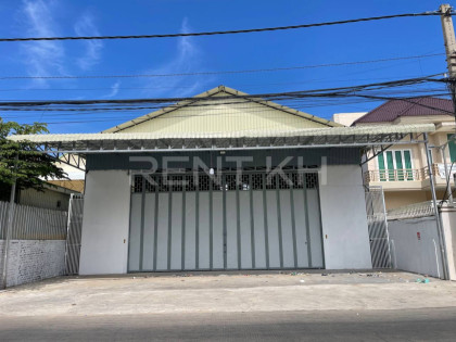 Warehouse for Rent at Sangkat Kouk Kleang Warehouse in Phnom Penh Capital