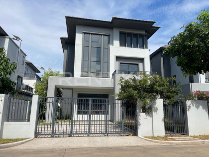 Queen Villa for Rent at Borey Chip Mong 598 Villa in Phnom Penh Capital