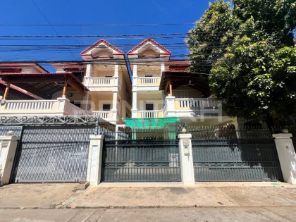 Twin Villa for Rent at Borey New World, Sen Sok Villa in Phnom Penh Capital