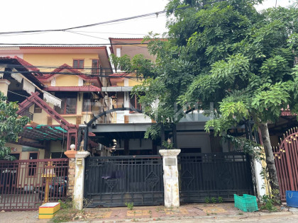 Twin Villa for Rent at Borey Sopheak Mongkoul Chrouy Changvar Villa in Phnom Penh Capital