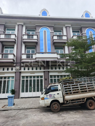 Flat for Rent in Borey Roung Rueng Near OCIC Road Flat in Phnom Penh Capital