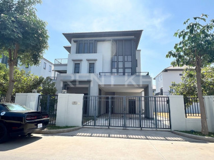 Single Villa for Rent in Borey Chip Mong​ 598 Villa in Phnom Penh Capital