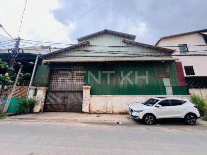 ឃ្លាំងជួលនៅទួលទំពូង២ Warehouse in Phnom Penh Capital