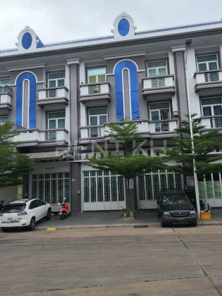 Flat for Rent in Borey Roung Rueng, Near Road OCIC Flat in Phnom Penh Capital