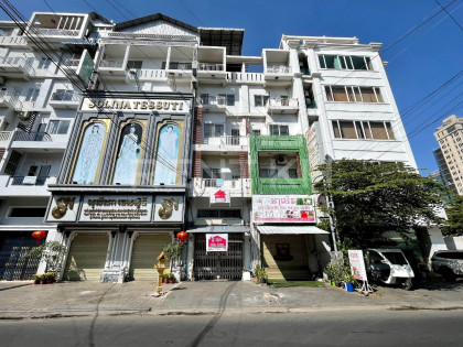 House near Toul Tompoung Market Flat in Phnom Penh Capital