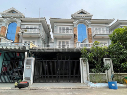 Twins Villa for Rent in Borey Vimean Phnom Penh St.598 Near Aeon2 Villa in Phnom Penh Capital