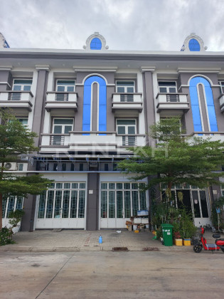 2 Flats for Rent in Borey Roung Rueng, Near Road OCIC Flat in Phnom Penh Capital