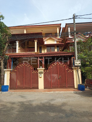 Twins Villa for Rent in Borey Sopheak Mongkul, Next to National Road 6A Villa in Phnom Penh Capital