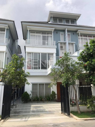 Twin Villa for Rent in Borey Peng Huoth the Star Quateria, Makro Supermarket Villa in Phnom Penh Capital