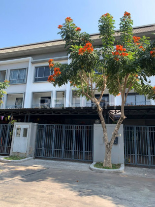 Flat House for Rent at Borey Chip Mong​ 598 Flat in Phnom Penh Capital