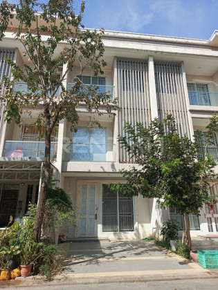 LA Villa for rent in Borey Chip Mong Sen Sok, Makro Supermarket Villa in Phnom Penh Capital