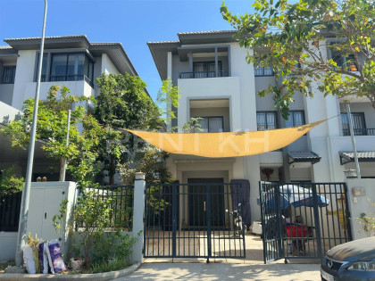 Twin Villa for Rent at Borey Chip Mong Land, ParkLand 598 Villa in Phnom Penh Capital