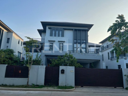 Single Villa at Borey Chip Mong Land, Park Land 598 Villa in Phnom Penh Capital