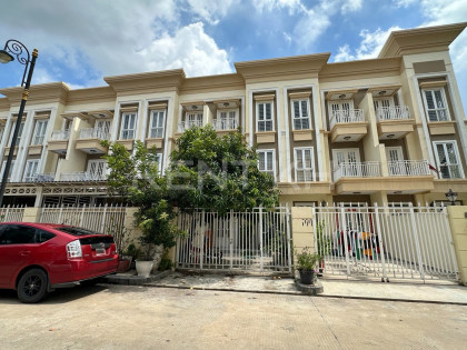 Link House for Rent in Borey Mekong Royal 6A Villa in Phnom Penh Capital