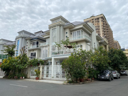 Queen Villa for Rent at Borey Orkide 2004 Villa in Phnom Penh Capital