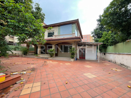 Villa for Rent at Khan Toul Kork Villa in Phnom Penh Capital