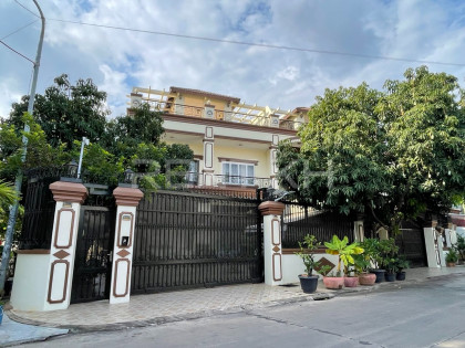 House for Rent at Sangkat Boeng kak Ti Muoy Flat in Phnom Penh Capital