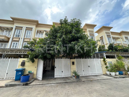 Link House for Rent in Borey Mekong Royal 6A Villa in Phnom Penh Capital