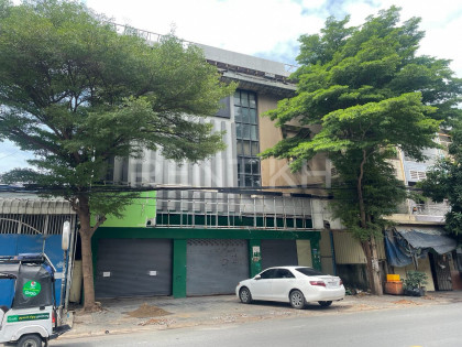 Shop House for Rent at Sangkat BKK3 Flat in Phnom Penh Capital