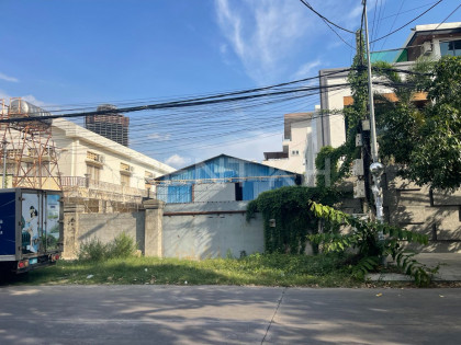 Warehouse for Rent at  Sangkat Boeng Kok Ti Muoy Warehouse in Phnom Penh Capital