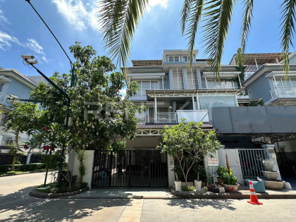 Twin Villa for rent at Borey Peng Houth 598 Villa in Phnom Penh Capital