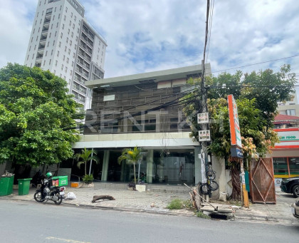 Shop House for Rent at Sangkat BKK1 Flat in Phnom Penh Capital