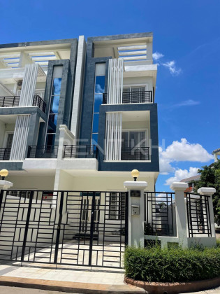 Corner Link House rent in Borey Sambath Mean Heng, Prek Eng Villa in Phnom Penh Capital