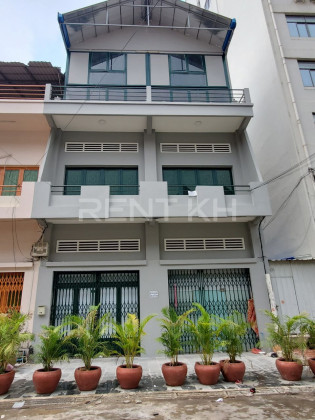 Shop House for Rent Near Phsa Toch Market Flat in Phnom Penh Capital