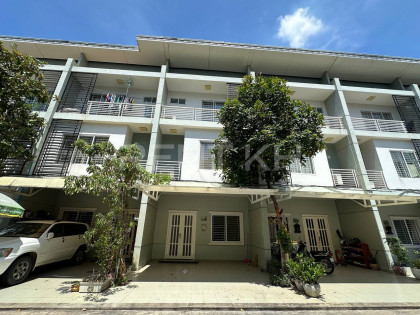 LC2 for rent at Borey Peng Houth The Star Premier Villa in Phnom Penh Capital