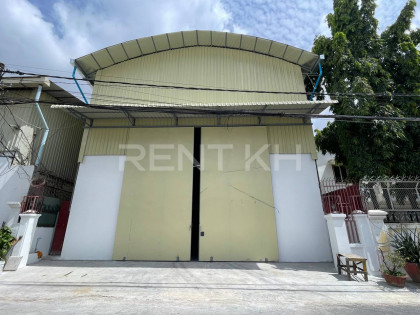Warehouse for rent at Toul Tompong Warehouse in Phnom Penh Capital