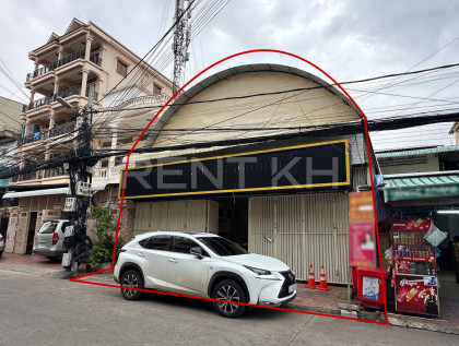 Shop House for Rent Near National Pediatric Hospital,Tuol Kork Warehouse in Phnom Penh Capital