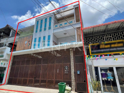 House for Rent near Toul Tumpung Market Flat in Phnom Penh Capital