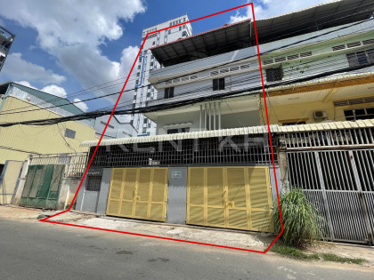 House for Rent near Tuol Tumpung Market Flat in Phnom Penh Capital