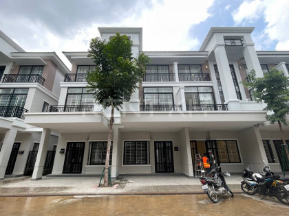 Link House for Rent at Borey Peng Huot Beong Snor Villa in Phnom Penh Capital