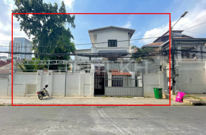 Villa for Rent at Boeung Keng Kang Villa in Phnom Penh Capital