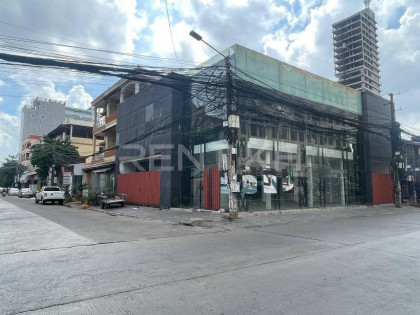 Shophouse for rent near Vanda Institute Flat in Phnom Penh Capital