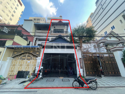 Shop House for Rent near Toul Tumpung Market Flat in Phnom Penh Capital