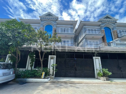 Twin villa for Rent at Borey Vimain Phom Penh Villa in Phnom Penh Capital
