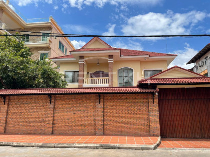 Single Villa for Rent at Toul Kouk Villa in Phnom Penh Capital