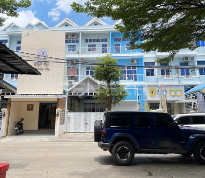 Flat for Rent at Borey Lim Chheang Hak, Sangkat Phnom Penh Thmei Flat in Phnom Penh Capital